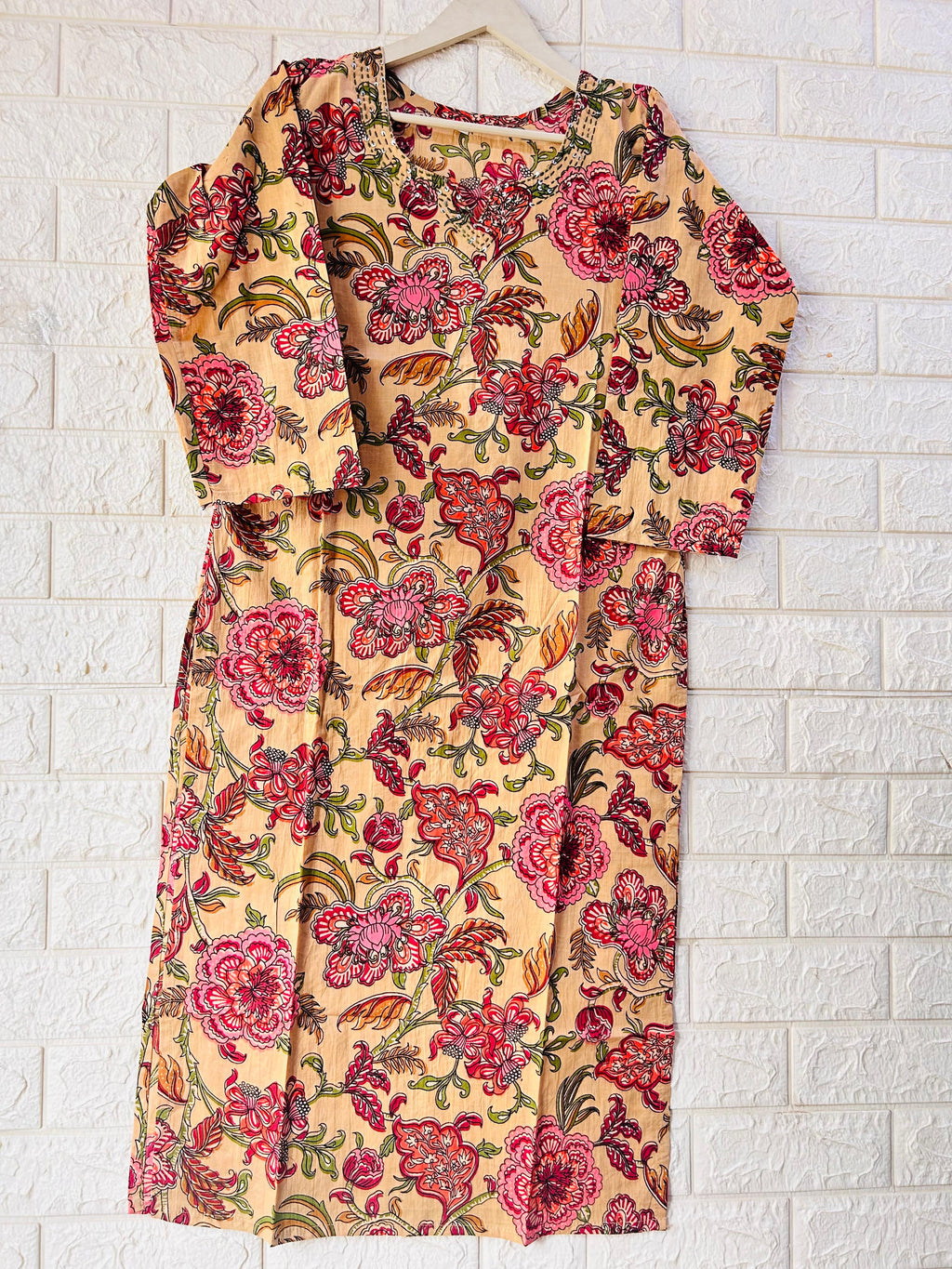 V NECK LONG KURTI