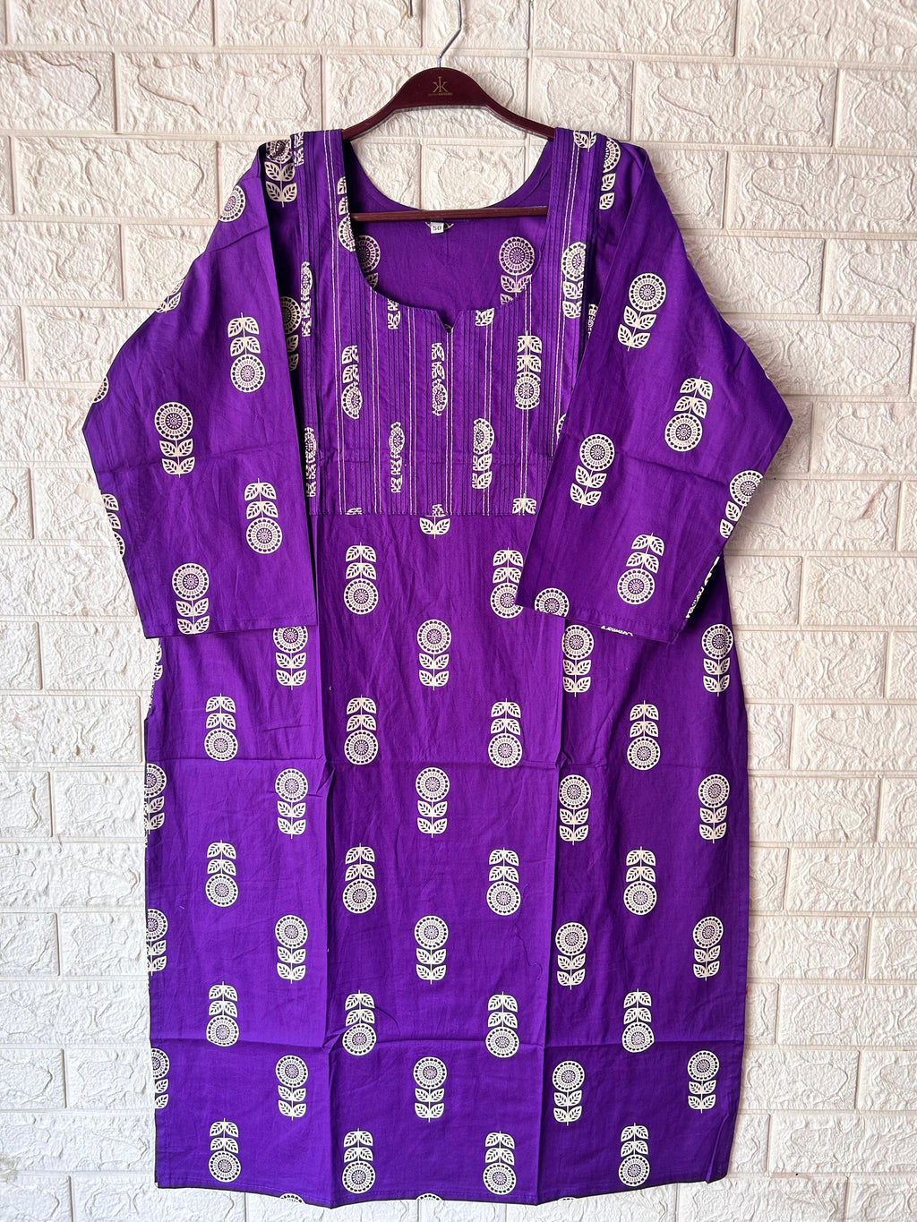 Thread work long kurtis