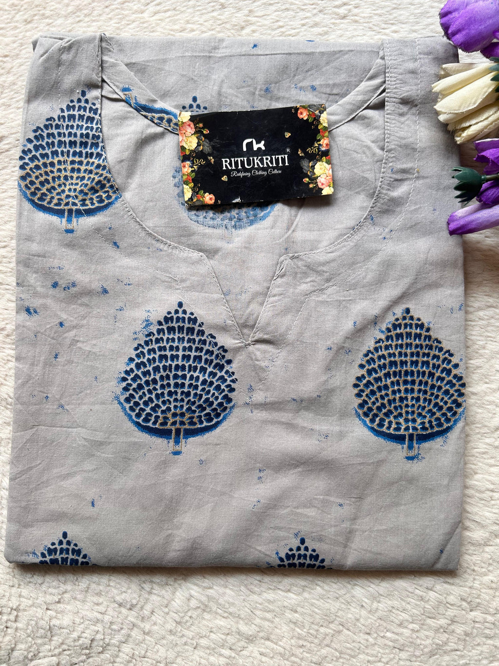 V NECK LONG KURTI