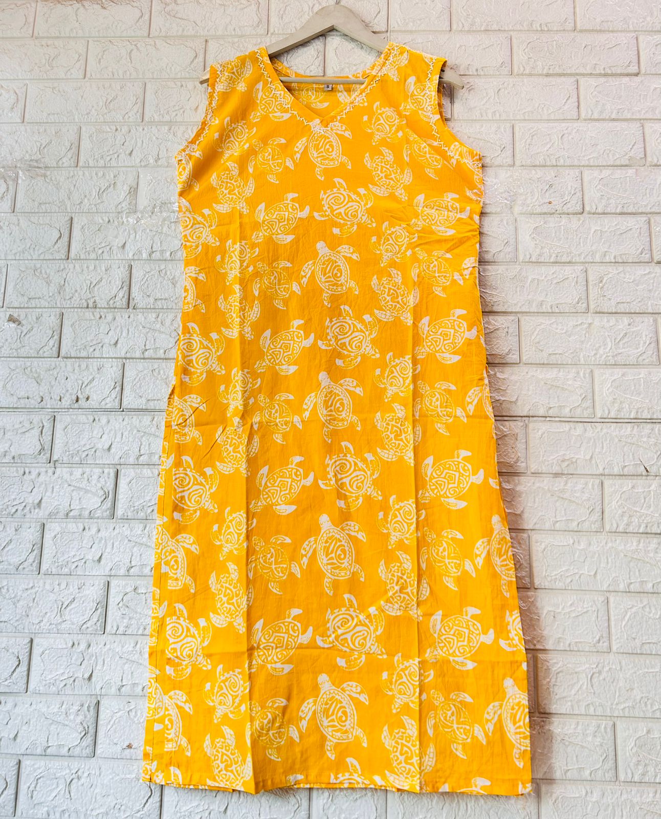 V NECK LONG KURTI