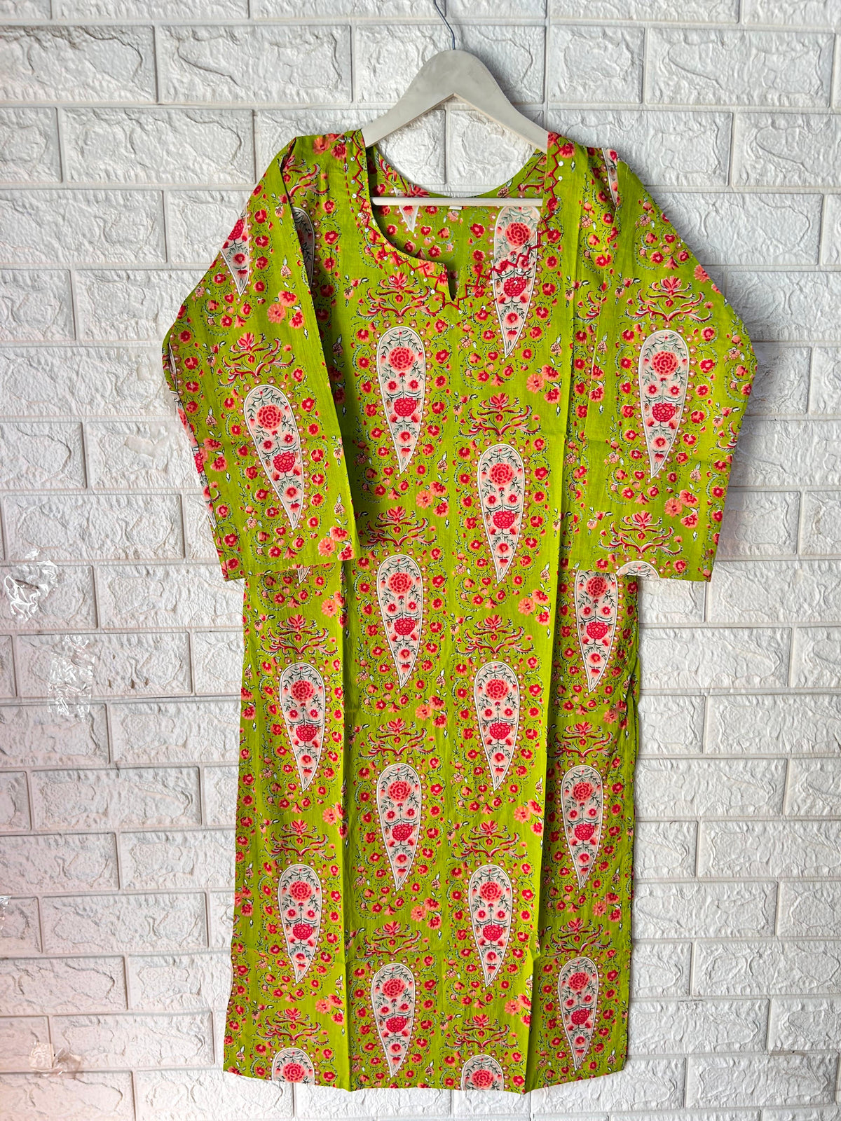V NECK LONG KURTI