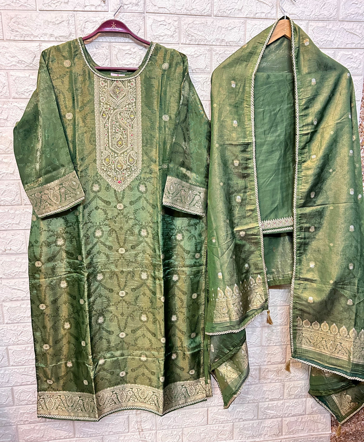 Three piece set