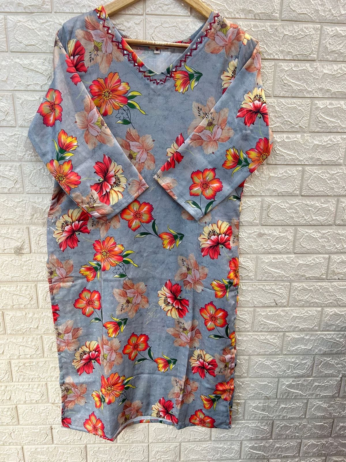 V NECK LONG KURTI