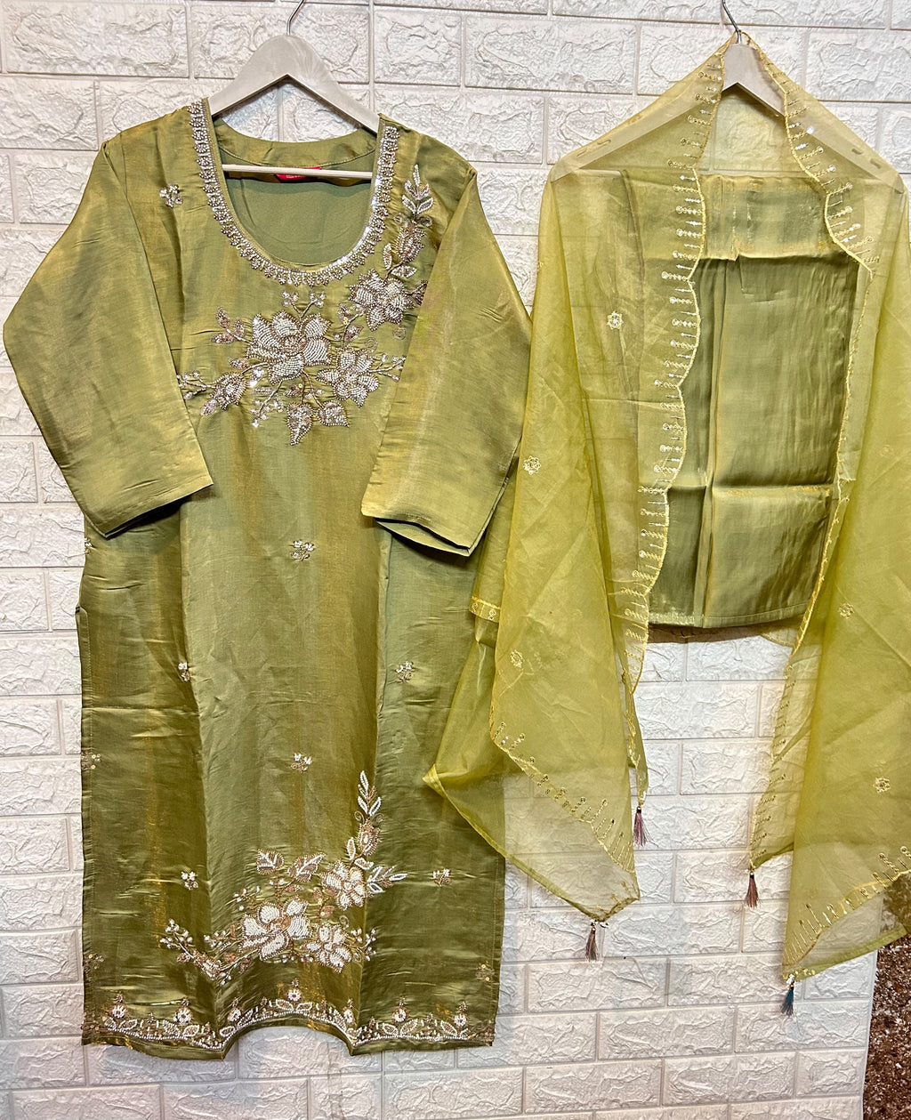 Three piece set