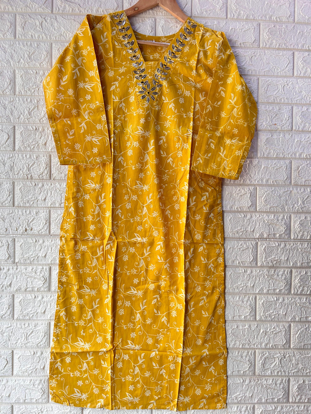 V NECK LONG KURTI