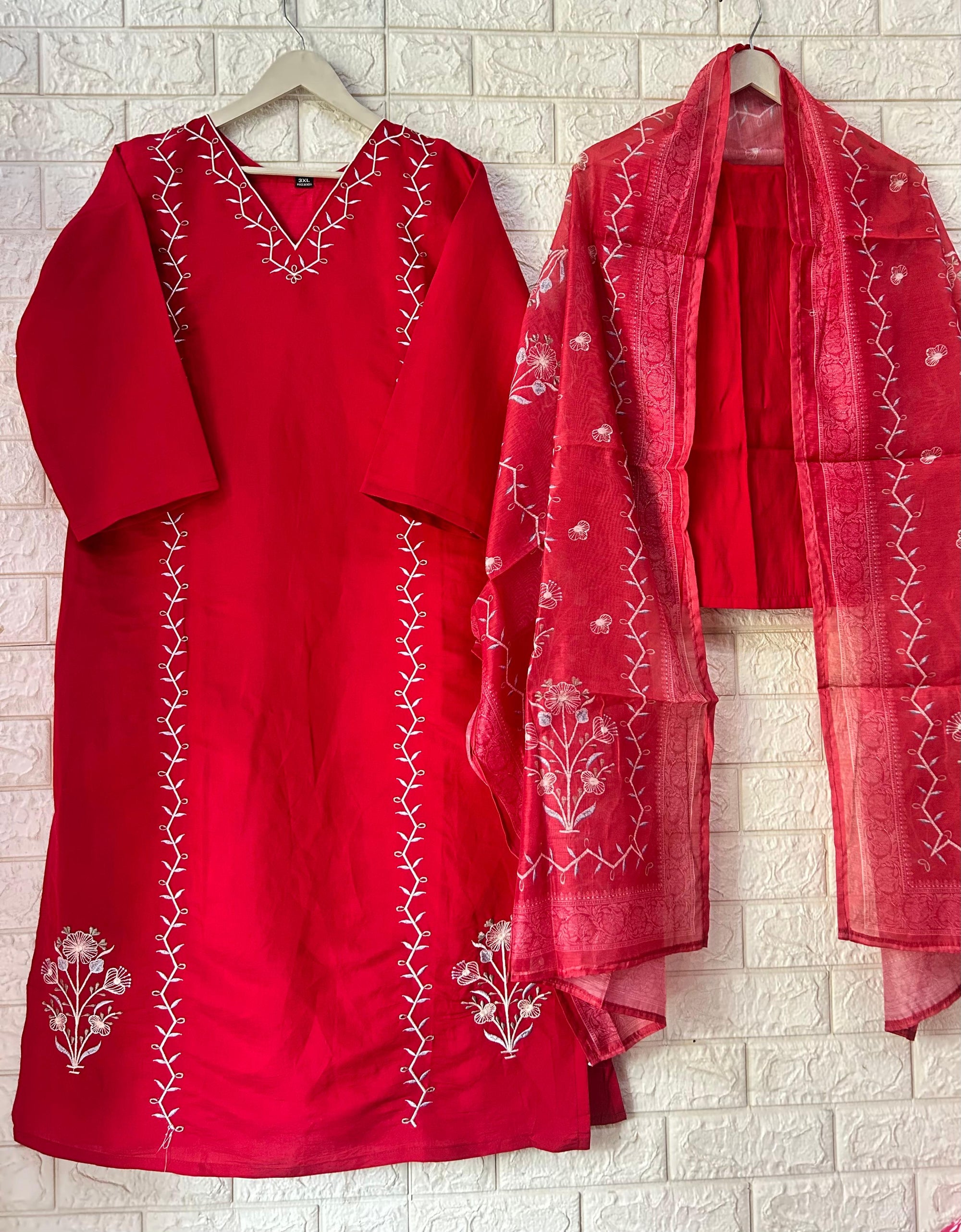 Roman silk embroidery 3 PIECE SET