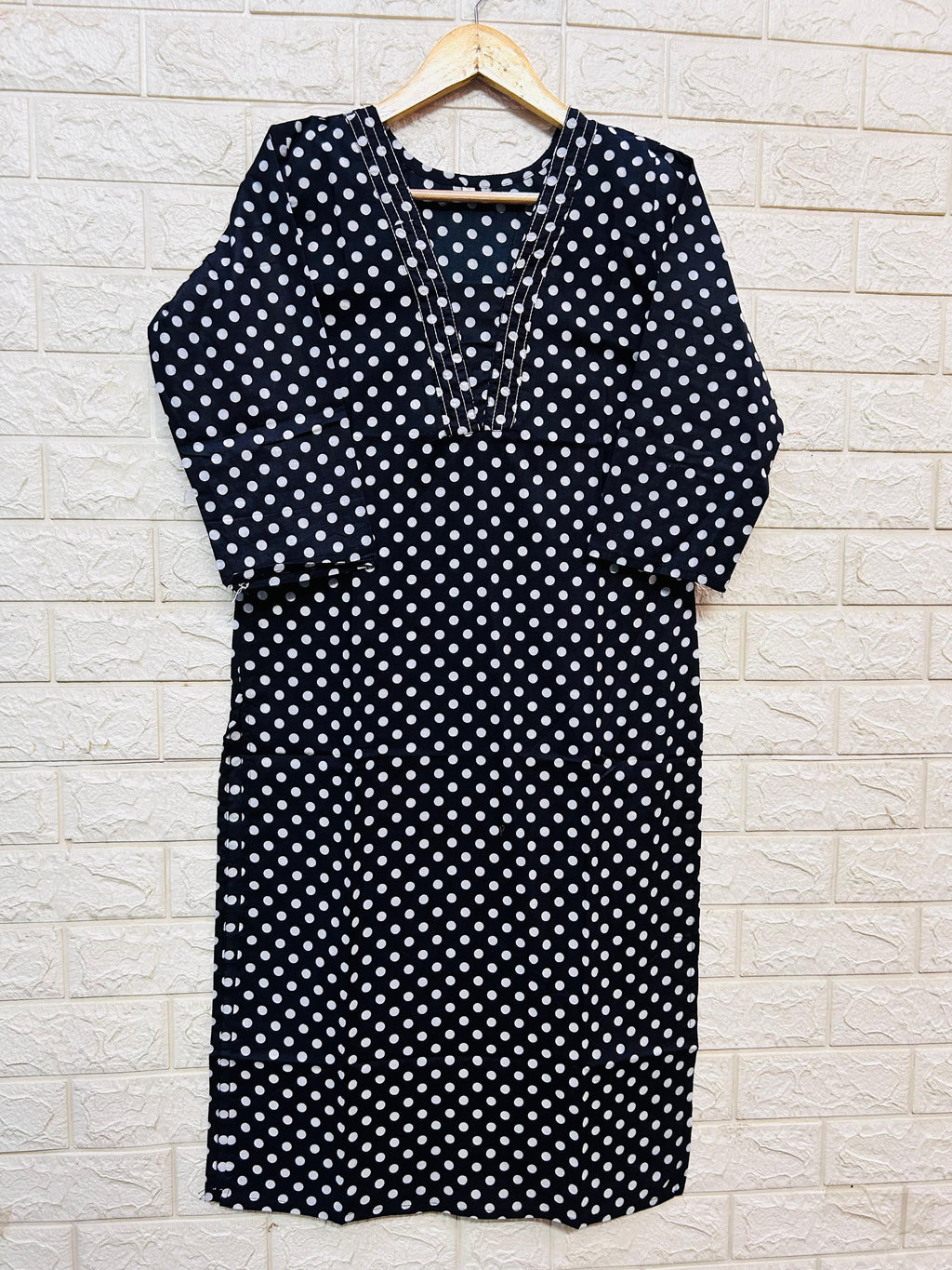 V neck long kurtis